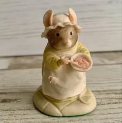 かりかりおばさん フィギュリン ブランブリーヘッジ 置物 エネスコ