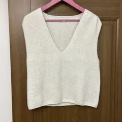 3DスフレヤーンVネックベスト