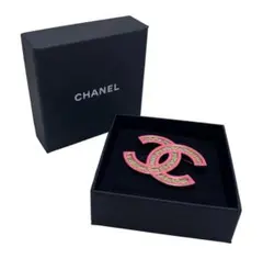 【極美品】CHANEL ピンク CCロゴ ブローチのサムネイル
