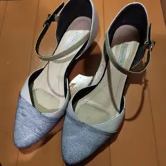 ホワイト・シルバー アンクルストラップ ハイヒール