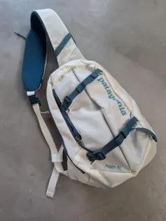 パタゴニア　アトムスリング　8L　ボディバッグ