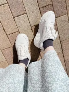 【限定値下げ‼️】UGG CA805 X LACE LOW ホワイト　スニーカー