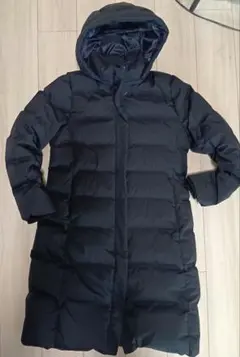 ユニクロシームレスダウンロングコート 防風 防水