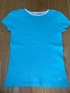 プチバトーの鮮やかなTシャツです♬