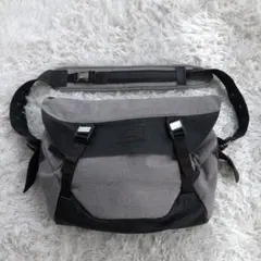 TIMBUK2ティンバック2レザーメッセンジャーバッグ　ショルダーバッグ黒グレーのサムネイル