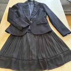 価格変更。シューラルー、ジャケット、スカート