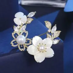 桜 ブローチ アクセサリー パール 飾り フラワー ホワイト 卒業式 入学式 Ⅳ