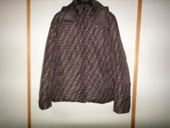 22FW・リバーシブル】FENDI ダウンジャケット ズッカ柄 4WAY 美品