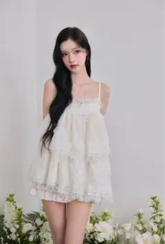 新品未使用　Volume lace sheer cami tops whiteのサムネイル