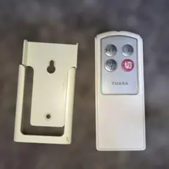 YUASA 扇風機用リモコン 本体 ホルダー付きのサムネイル