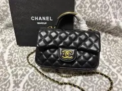 CHANEL MAKEUP ハンドルゴールドプレート　キルティング　バッグ