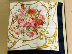 大判シルクスカーフ