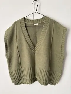 ニット ベスト グリーン 緑