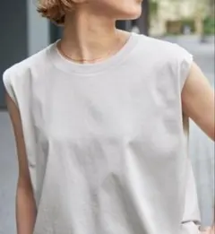 ドゥーズィエムクラスdignity sleeveless ホワイト ノースリーブ