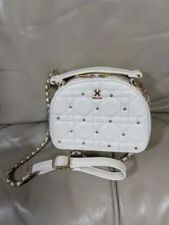 NICE CLAUP キルティング ショルダーバッグ ホワイト ノベルティ