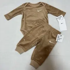 新品 NIKE ベビー ベロア ロンパース　パンツ　セットアップ 3M 60