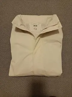 ユニクロ　ウインドプルーフスタンドブルゾン　Lサイズ