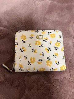 Coach 花柄 二つ折り財布