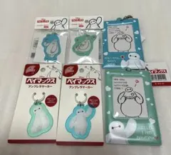 セリア　ベイマックス　アクリルキーホルダー　アンブレラマーカー　カードケース