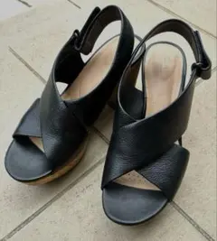 Clarks Artisan サンダル ブラック　24㎝のサムネイル