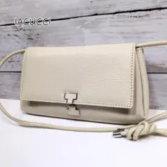 イアクッチ ショルダーバッグ アバ ウォレット レザー シボ アイボリー