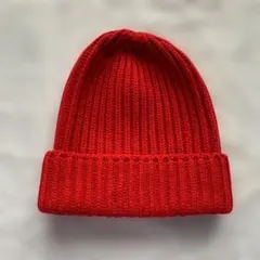 【即日発送】美品　ユニクロ　ヒートテック　レッド　赤色　ニット帽　ビーニーのサムネイル