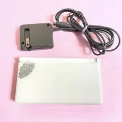 中古　ニンテンドーDS lite 本体　ホワイト　動作確認済　NINTENDO