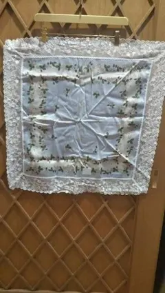 ウェッジウッドの大判ハンカチ