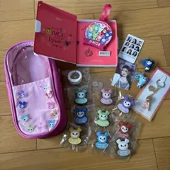 TWICE グッズセット　ペンライトケース　他