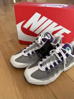 ナイキ エアマックス95グレープ ウィメンズ　28cm黒タグ