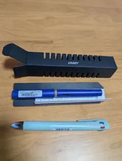 Item thumbnail for item e9b610c6-ec54-4123-9774-b50386164b0f