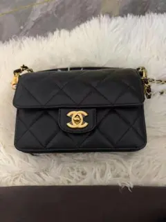 CH~ANE~L *ブラック キルティング ショルダーバッグ
