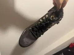 ファー付き黒スエードブーツ