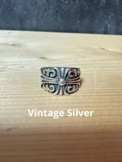 Item thumbnail for item 630c49a6-66d7-41f7-8a70-baa6d4e5e40f