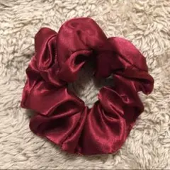 新品 ♡ シュシュ サテン ワインレッド 赤 ボルドー
