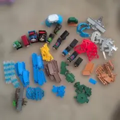 きかんしゃトーマス　カプセルプラレール 車両セット トーマスなど　ガチャ