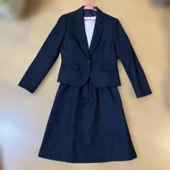 ホワイトフリルトップスとスカートのセット　プリーツスカート付き　9号