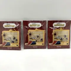 ミニオンズ　キーホルダー　キングボブ　3個セット　未使用品
