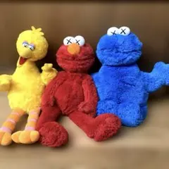 キ*ー様 KAWS✖️セサミストリート ぬいぐるみ Amazon.co.jp: ユニクロ連名セサミストリートKAWSぬいぐるみぬいぐるみ