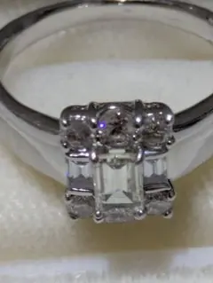 Pt900 D1.0ct ダイヤモンド 無色 アイスブルー プラチナ リング - メルカリ