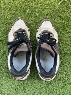 New balance ニューバランス 2002R GORE-TEX