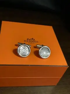 HERMES カフリンクス ゴールド シルバー ホワイト カフリンクス 《H・オ・カレ》 | Hermès - エルメス-公式サイト
