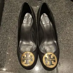 【人気モデル、美品】Tory Burch 太めソール パンプス ブラックのサムネイル