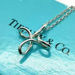 インフィニティクロス　Tiffany　ティファニー　ネックレス　シルバー