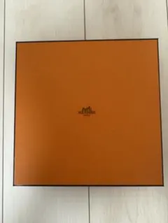 エルメス HERMES 空箱 スカーフ用 正方形 リボンつき