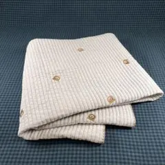 ヌビイブル　肌掛け　ブランケット　クマ刺繍　キルティング　寝具　ホワイト ヌビ イブル 肌掛け ブランケット くま刺繍 キルティング 寝具