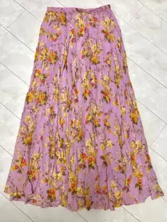 【新品】アンソロポロジー　花柄ロングスカートのサムネイル