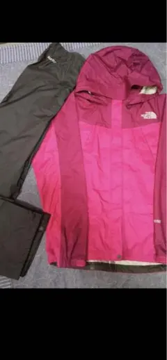 ノースフェイスリインウエア　ゴアテックス