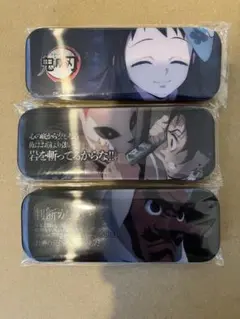 鬼滅の刃　ダイニング　お楽しみくじ　缶バッジ