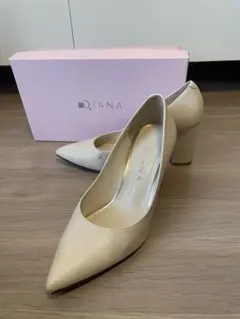 Diana アイボリー チャンキーハイヒール23.5